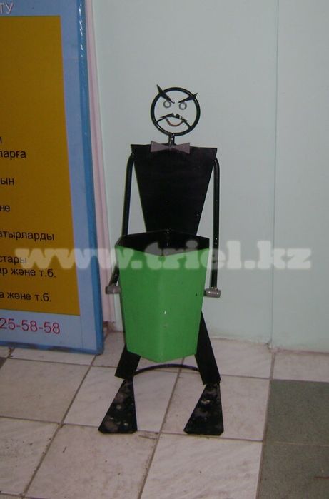 Урна для мусора, цены уточнять у менеджера