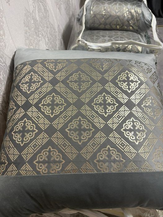 Корпе и подушки продам