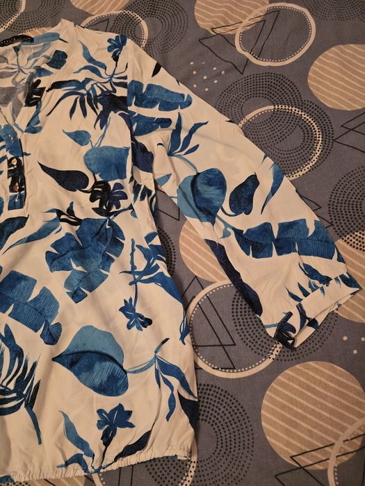 Нова блузка размер М