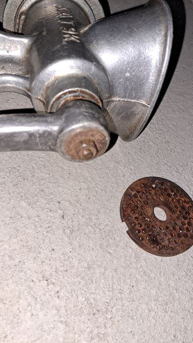 Мясорубка сотилади