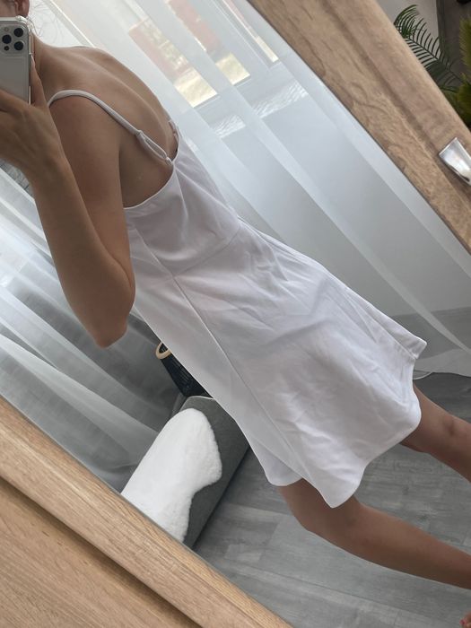 Vând haine in stare foarte buna