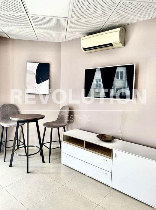 Дава се под наем Тристаен апартамент в Варна, Лятно кино Тракия - 75 кв.м за 660 € - Снимка #4