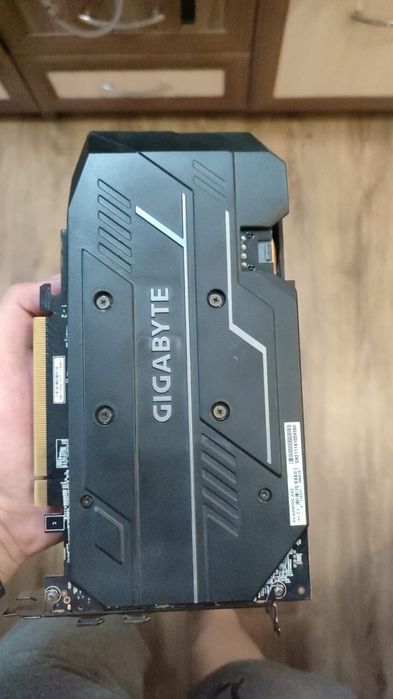 Продам видеокарту RTX 2060