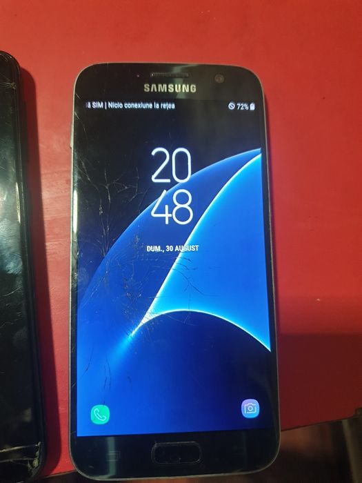 Samsung galaxy  s7 liber de rețea  funcționează  foarte bine