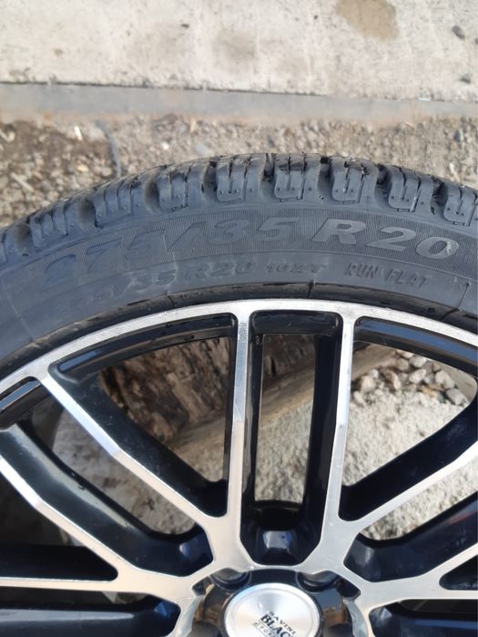 Шины на BMW с дисками, зимние