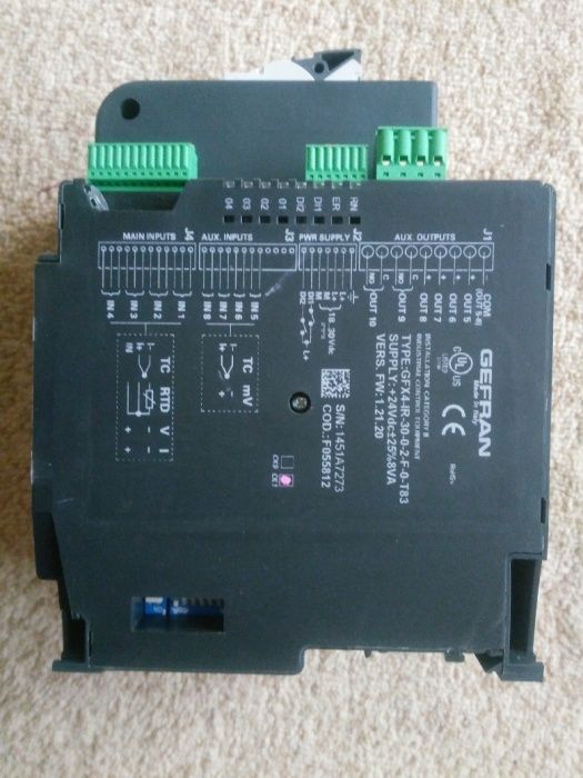 Gefran GFX4 - цифровой регулятор мощности на четыре независимые петли.