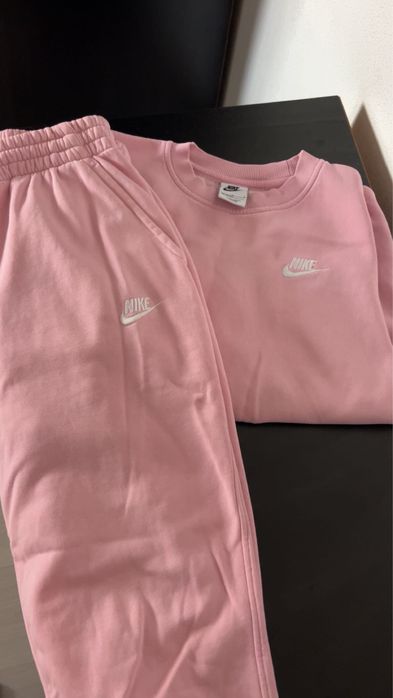 Nike розов екип