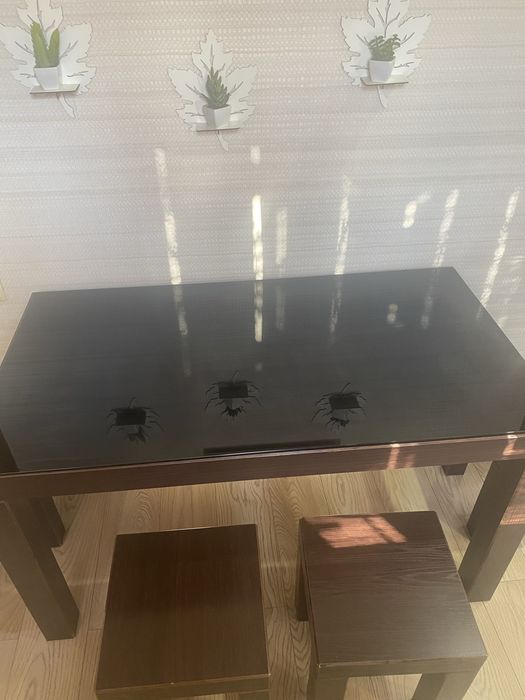 Продам столовый комплект