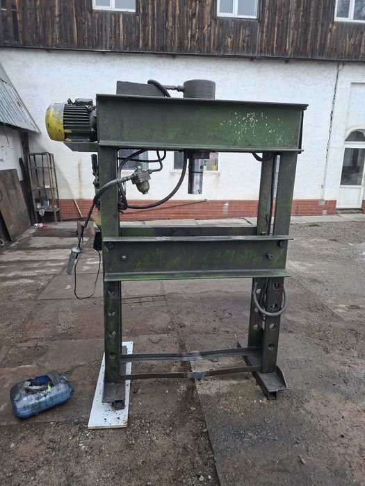 Продам пресс 50 тонн