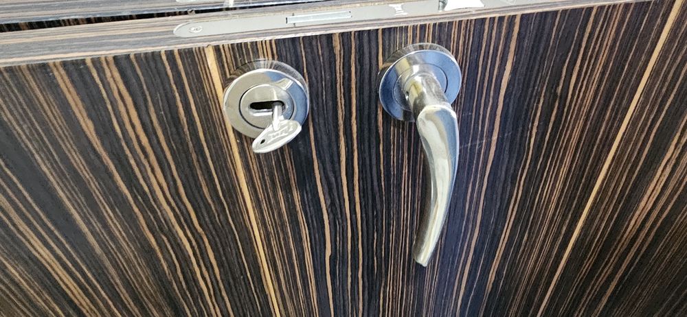 Usa wenge, doua bucati