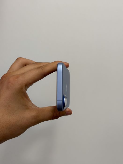 Отличен iPhone 17 - 100% battery