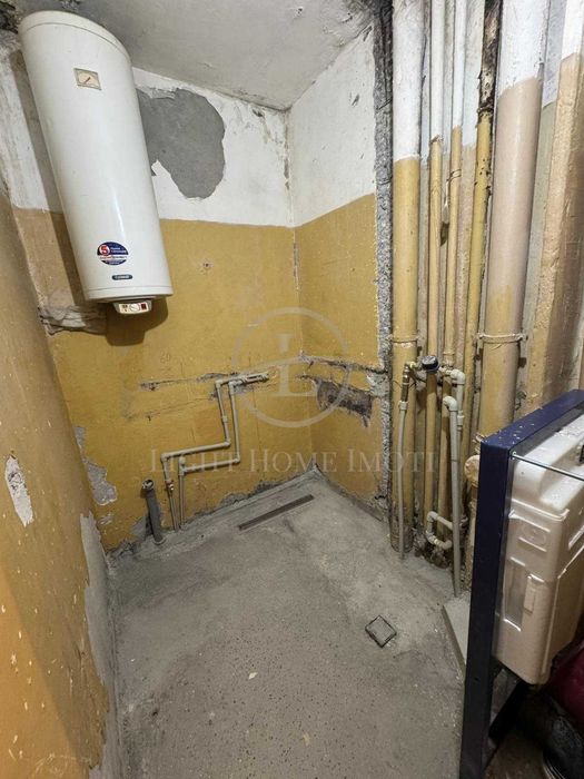 Реф. 3468 Едностаен преустроен в Двустаен Тракия ТЦ Аримаг