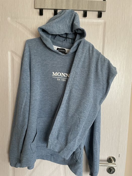 Анцуг Monni Milano