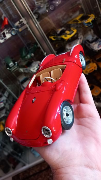 Schuco Porsche 550 spyder 1/18