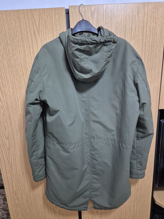 Vând geacă parka
