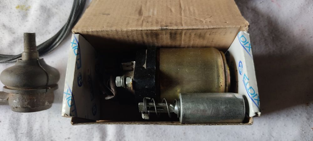 Запчасти на Москвич