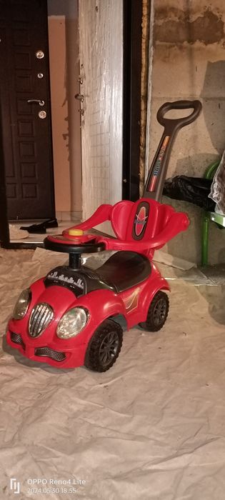 Детская машинка. Tolocar.
