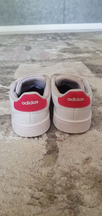 Adidași unisex originali