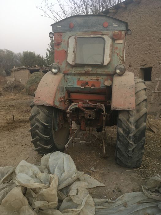 Traktor t40kafolati bilan