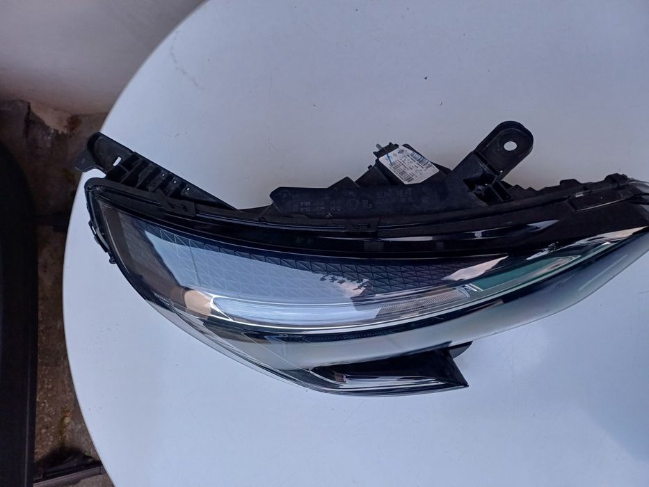 Десен фар за Renalt Clio 5 Led;  2019г.-2023г.