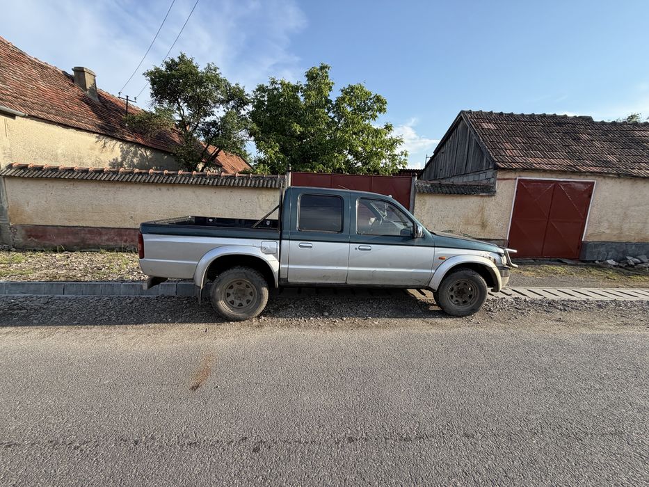 Mazda B2500 Pick up