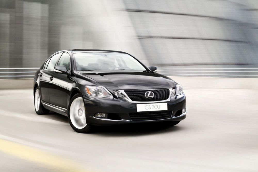 Бампер на Лексус/Lexus GS 300
