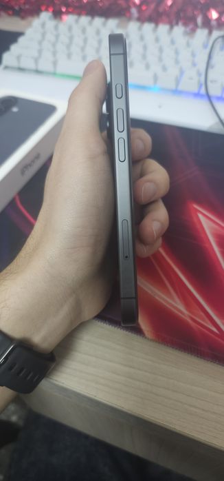 Продам новый Iphone 17