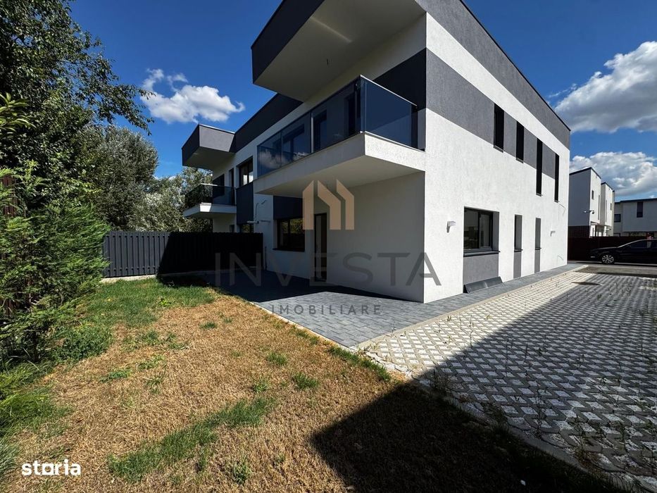 Casa tip duplex de vanzare, constructie noua, strada privata, Floresti