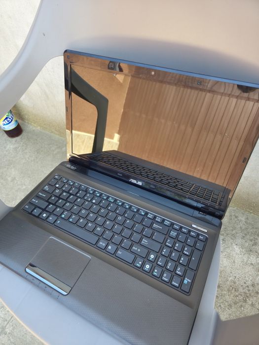 Laptop ASUS , in stare impecabila