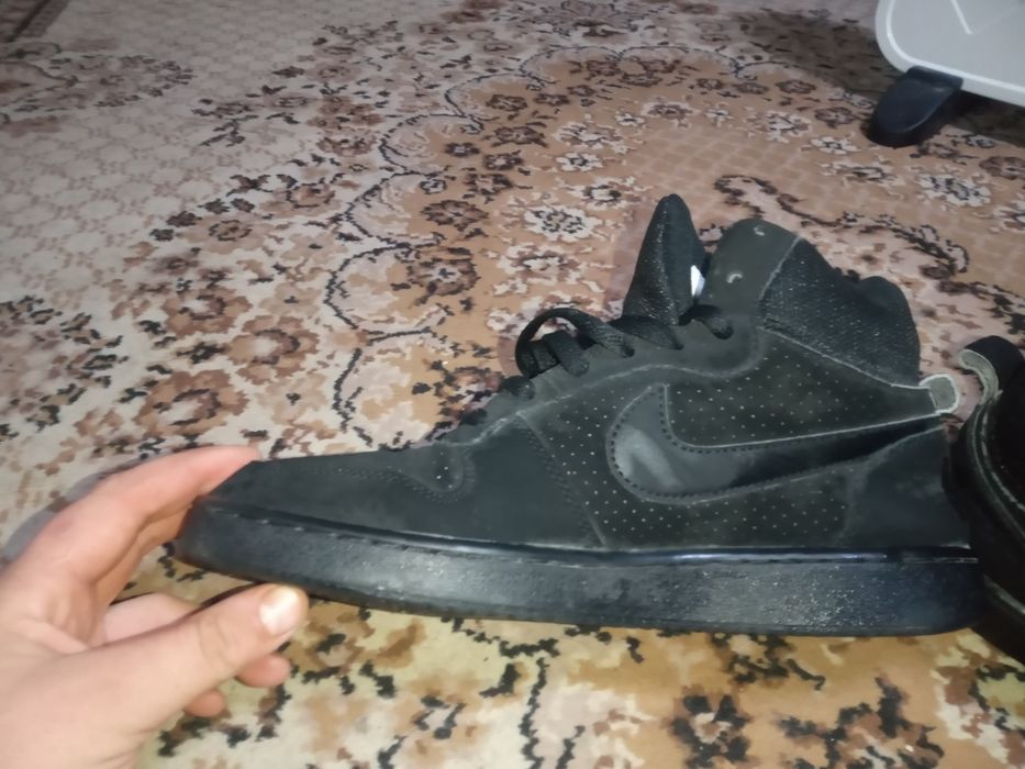 Adidași NYKE originali made în vetnam
