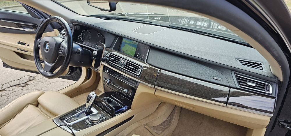BMW 7 Series 2015 — imagine 5