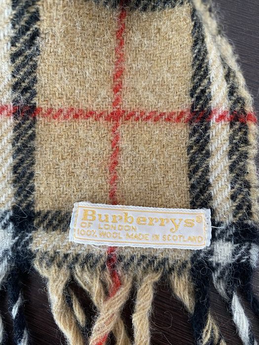 Vand esarfa Burberry Vintage ( originala ) .