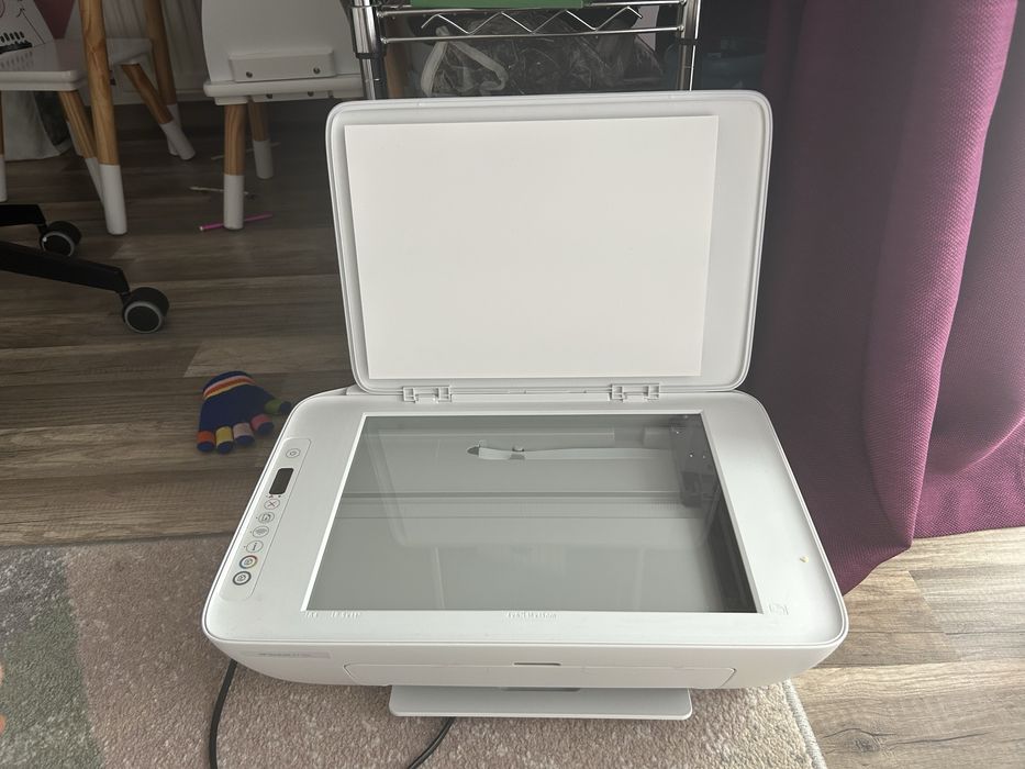 Multifuncțională HP DeskJet 2710e – Imprimantă, Scanner, Copiator (Wi-Fi)