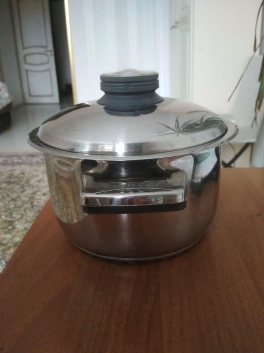 Кастрюля Berghoff/мантоварка/пароварка;контейнеры/фрукторезка