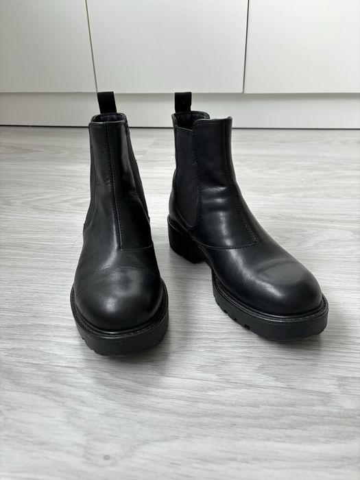 Продам женские Челси