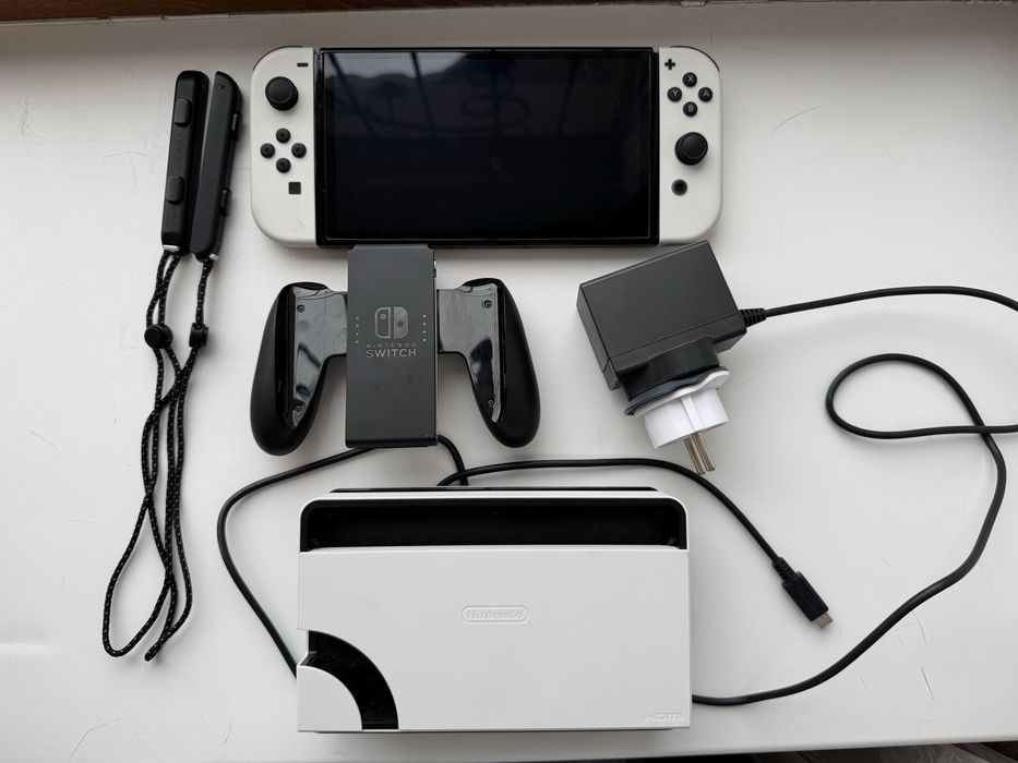 Продам Nintendo Switch