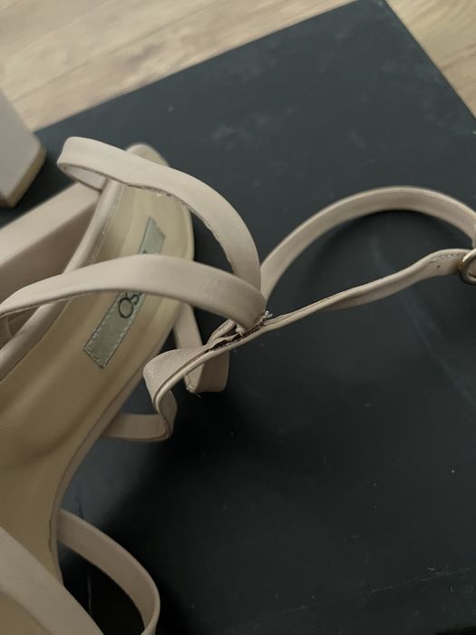 Sandale cu toc marimea 37 IL PASSO