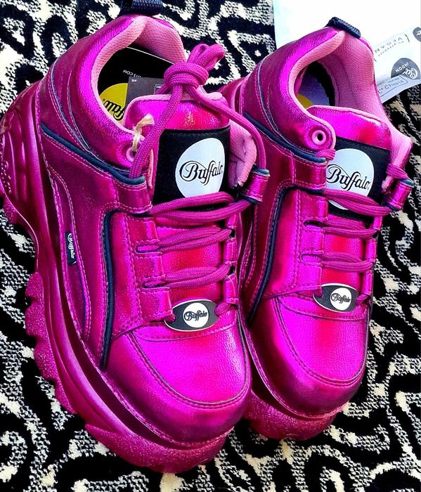 Buffalo Metallic Purple  оригинални дамски сникърси 37 номер