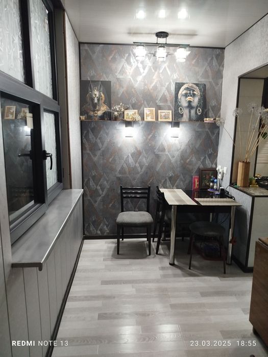 Квартира 2-х комнатная 3 этаж с ремонтом г.Алмалык