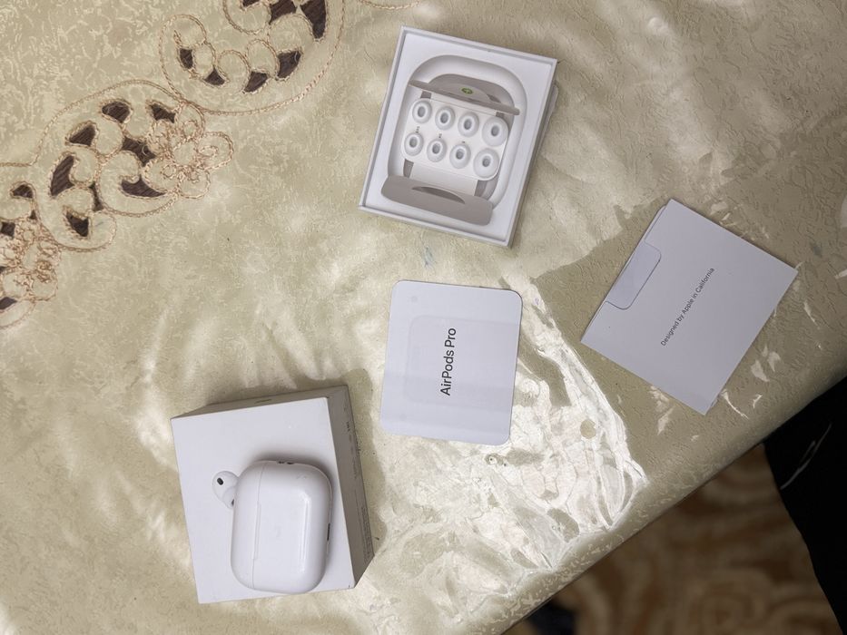 AirPods 3 pro хорошом состоянии