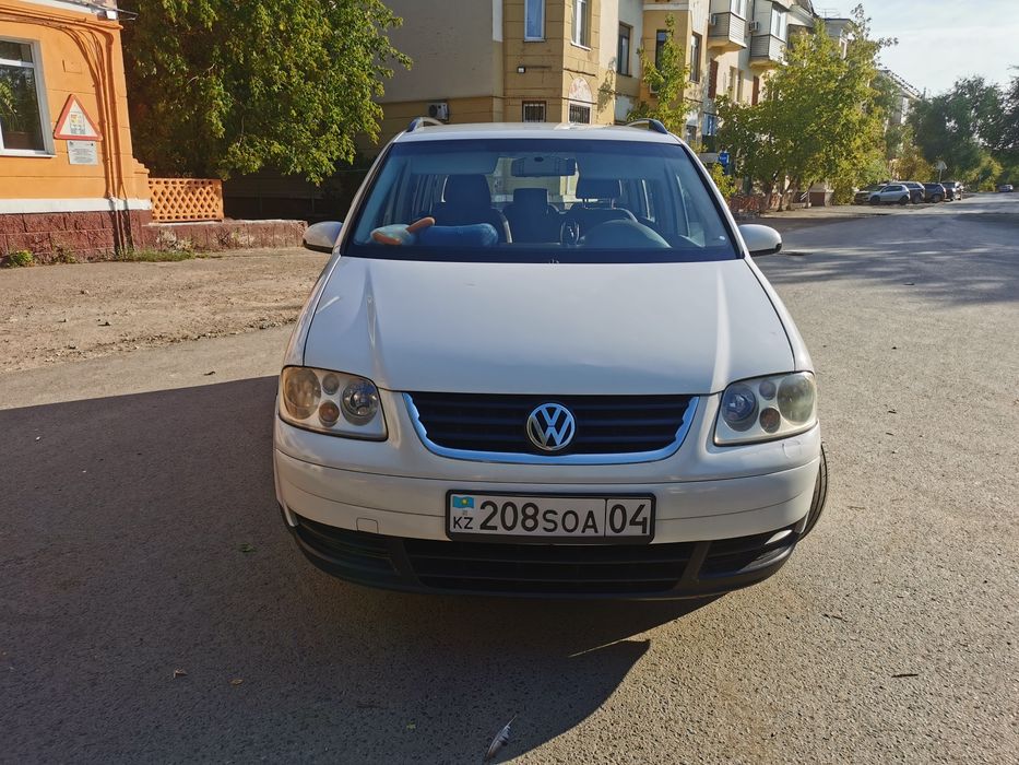 Volkswagen Touran