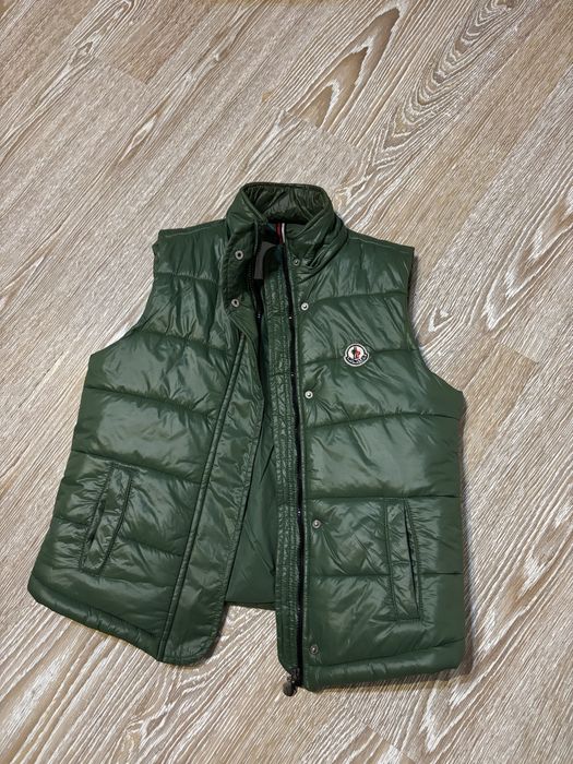 Vesta Moncler superbaa