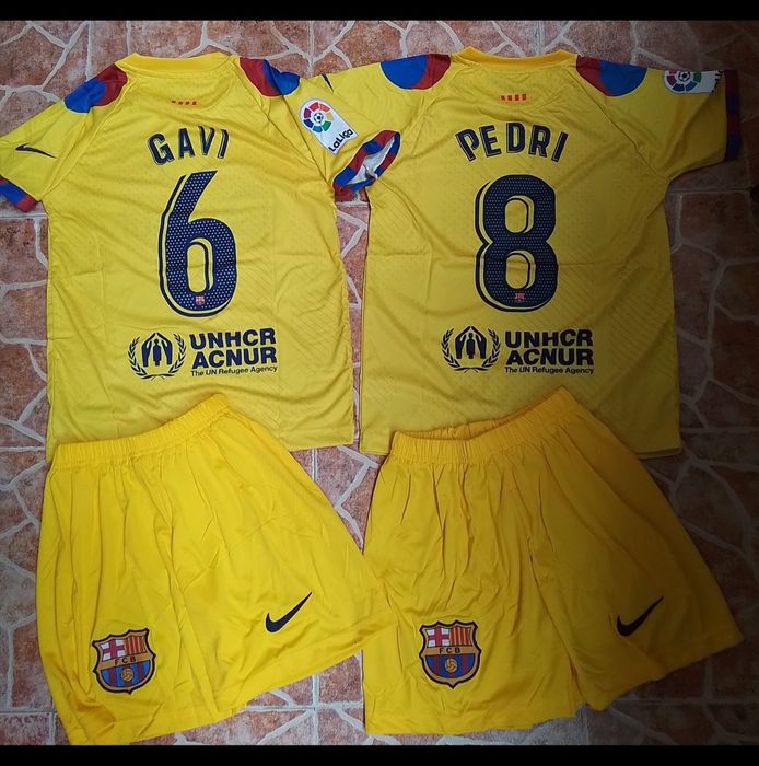 GAVI PEDRI LEVANDOVSKI детско юношески футболни екипи