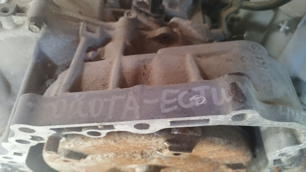 Запчасти естима 2000 года