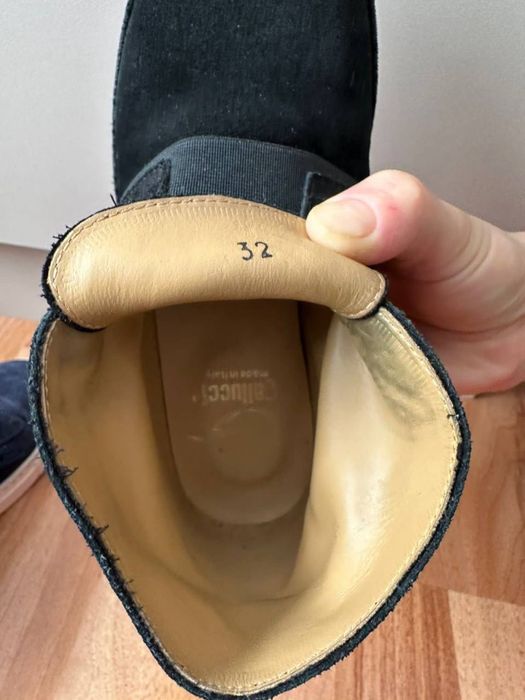 Продается ботинки