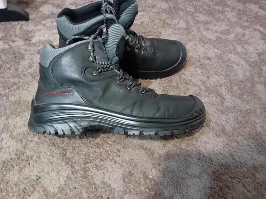 Sixton peak dynamic control-работни боти с бомбе 44 номер