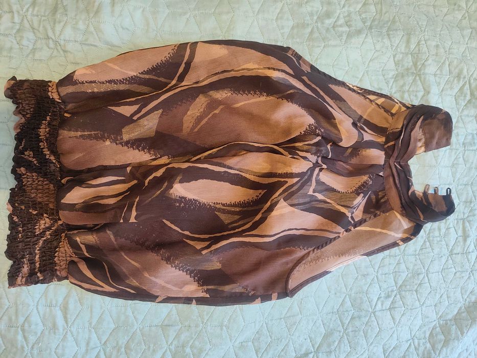 Дамски топове, блузи