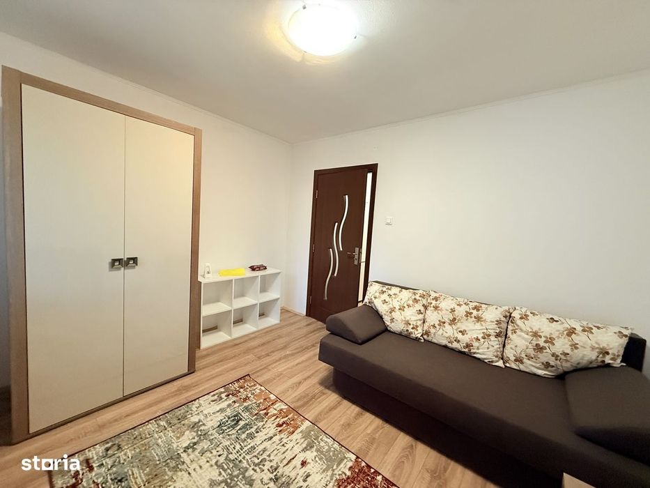 Inchiriez apartament cu 2 camere, decomandat, la doar 5 minute de UMF