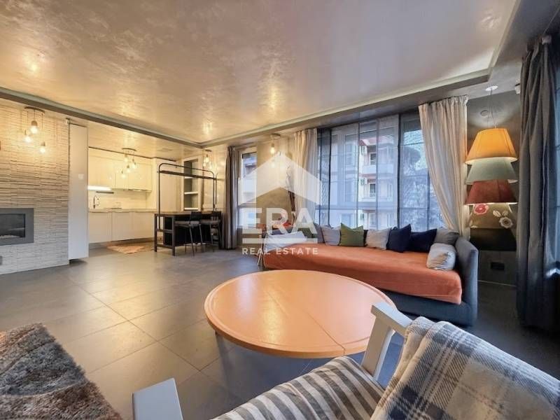 Дава се под наем Тристаен апартамент в София, Витоша - 90 кв.м за 897.6 € - Снимка #1