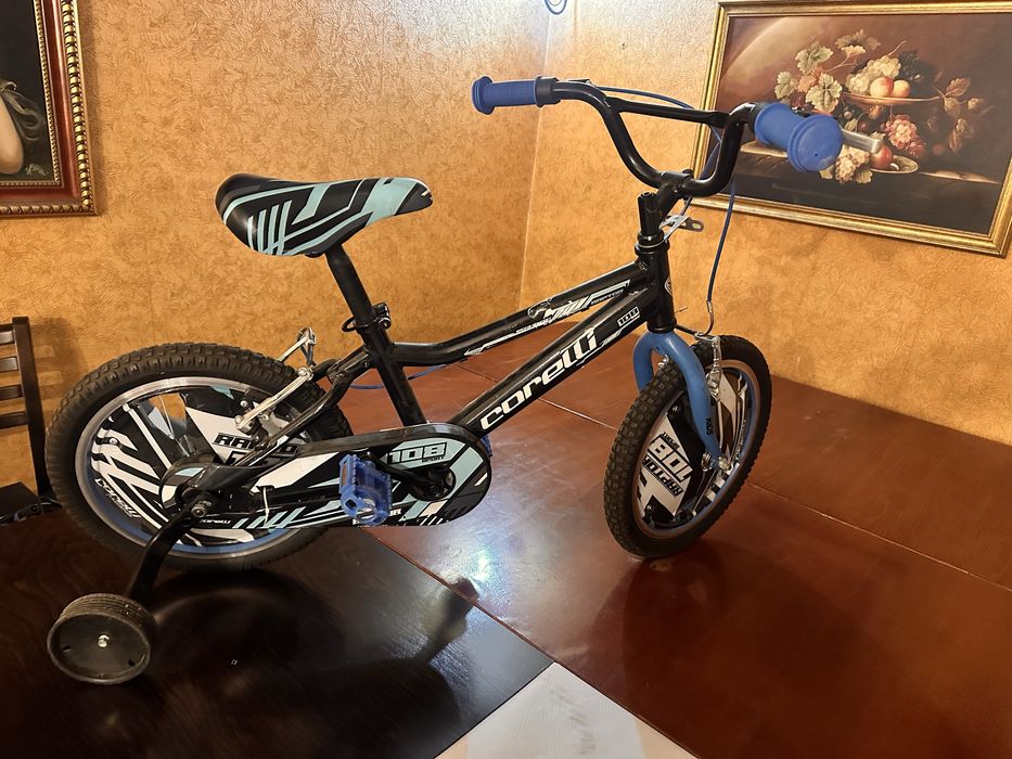 Детско колело 16 Corelli с помощни колела .